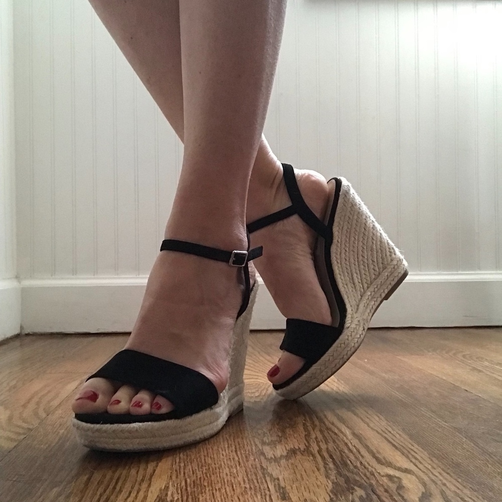 Steve Madden Women's Payden Black Suede Wedge- SZ7